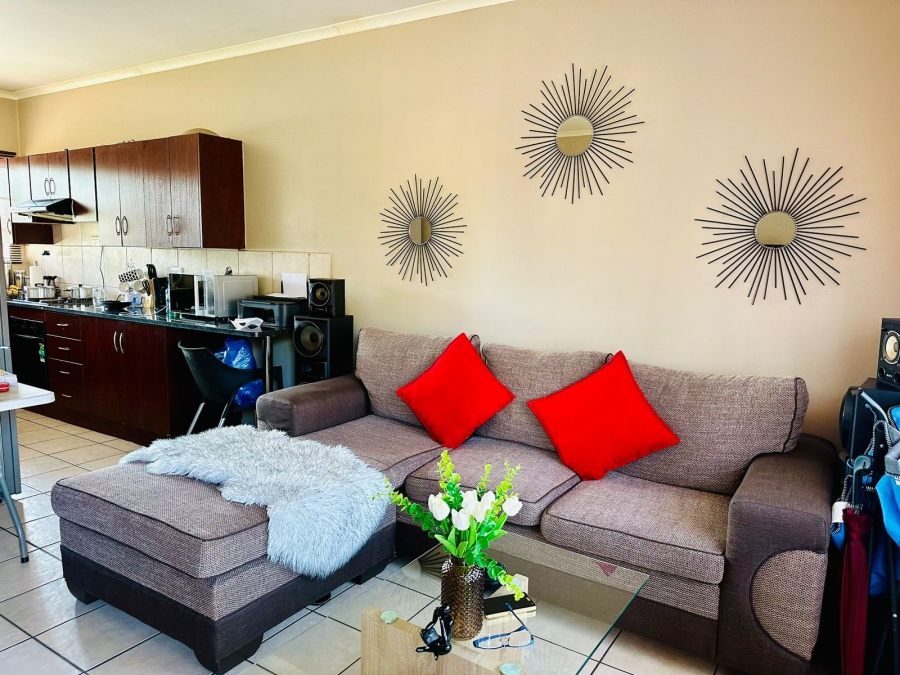 2 Bedroom Property for Sale in Rustenburg Central North West